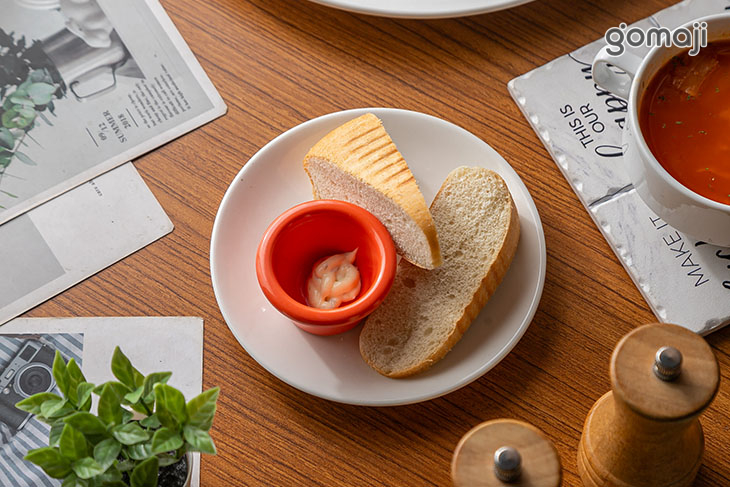 義式麵包佐塔塔醬