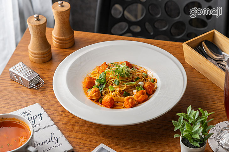 椒麻雞球義大利麵