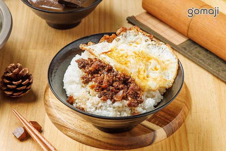 銷魂麻辣滷肉飯+洗選蛋