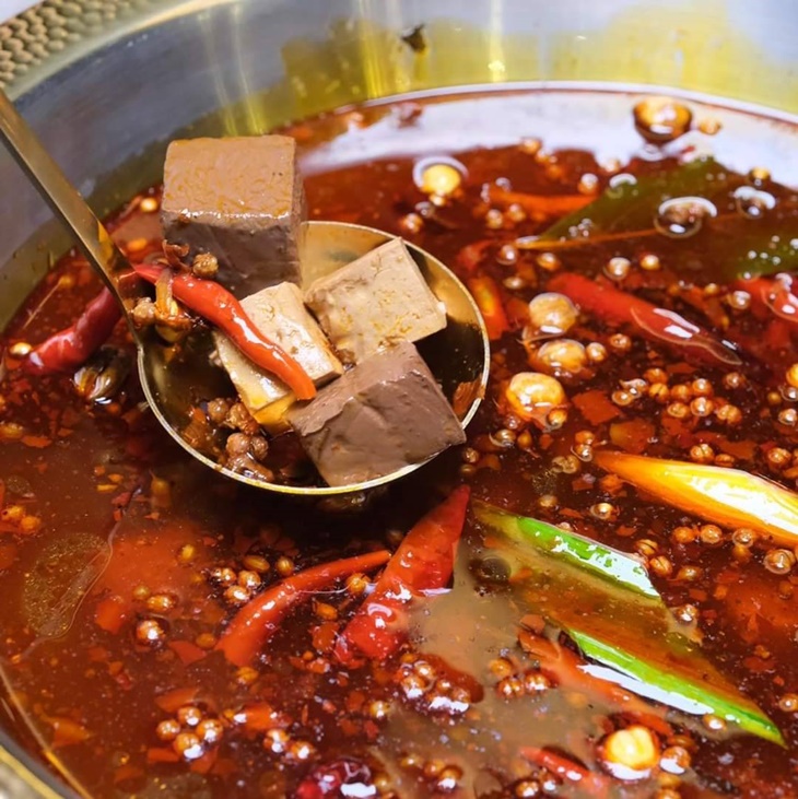 重慶麻辣老火鍋