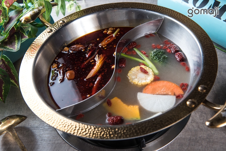 重慶老火鍋(鴛鴦)共鍋湯頭