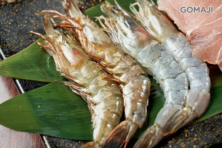 草蝦+懶人白蝦+傘旗魚排+蛤蠣 