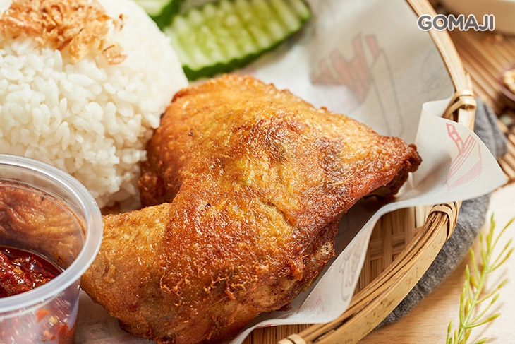 黃薑炸雞飯 