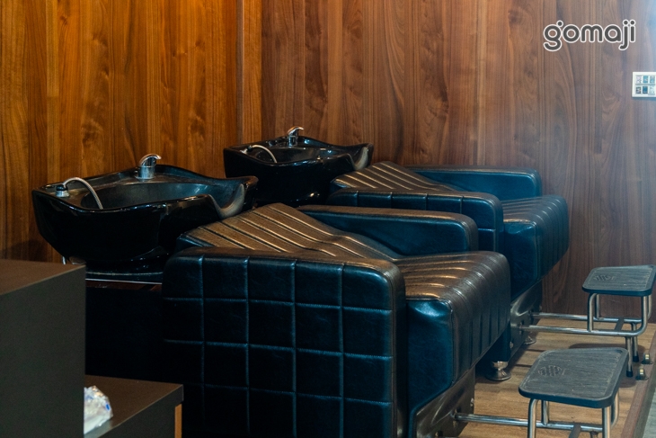 8 MILE hair salon