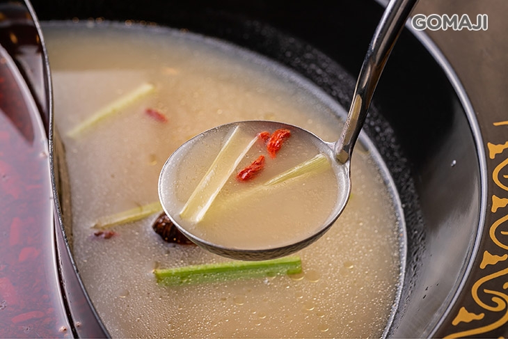 濃厚大鼓白雞湯鴛鴦川香麻辣藥膳湯