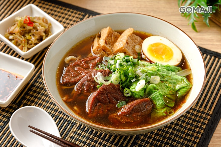 麻辣牛肉麵