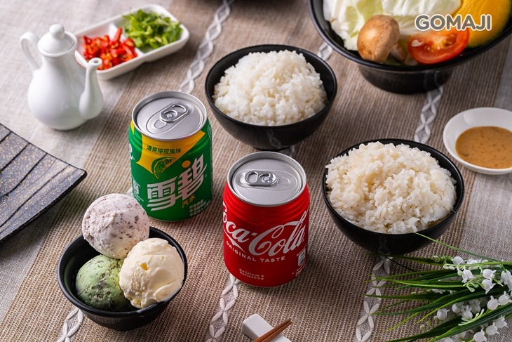 自助吧：白飯、飲料、冰淇淋等無限享用
