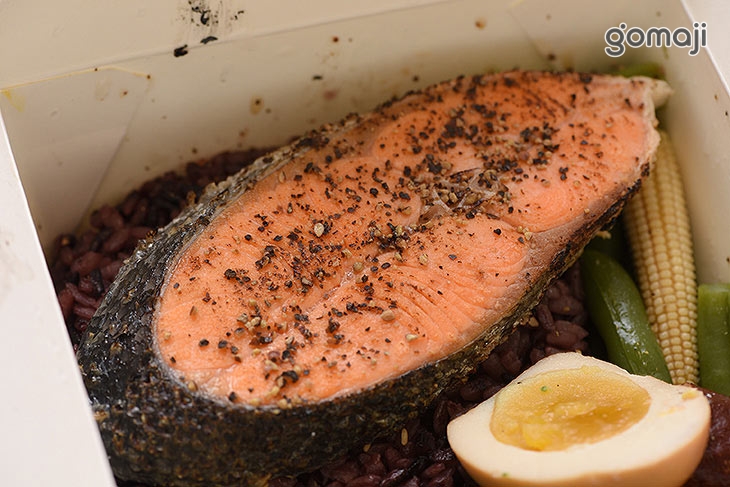 輕檸椒鹽鮭魚