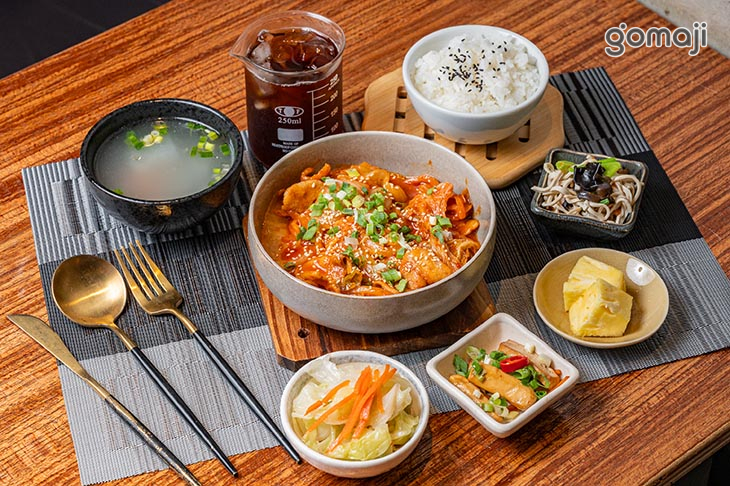 韓式泡菜炒豬肉套餐