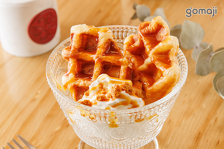 焦糖鮮奶油 可頌鬆餅