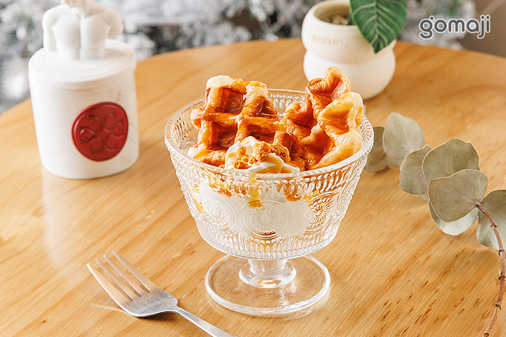 焦糖鮮奶油 可頌鬆餅