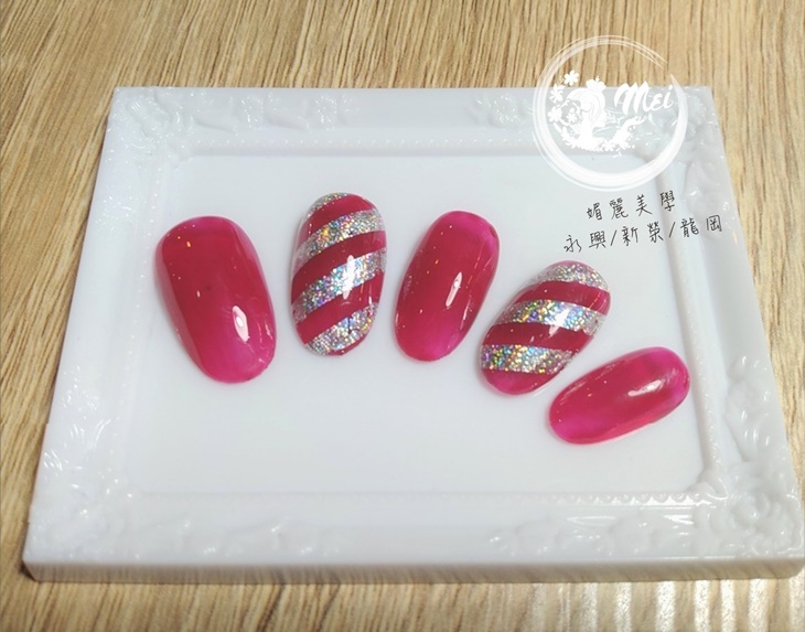 造型手部凝膠美甲