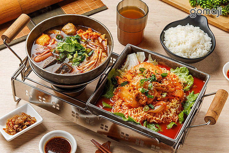 韓式泡菜燒肉(雞)-麻辣鍋湯底