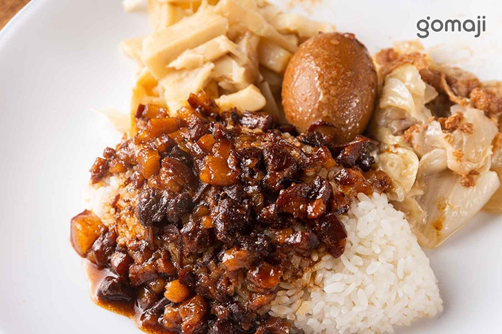 魯肉飯包
