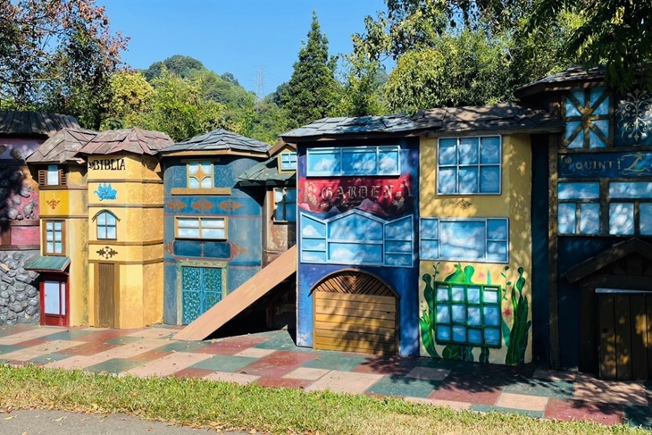 歐洲童話小屋、3D彩繪牆、實景海盜船