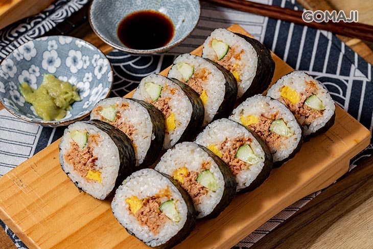 鮪魚海苔壽司