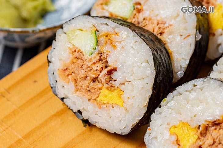 鮪魚海苔壽司
