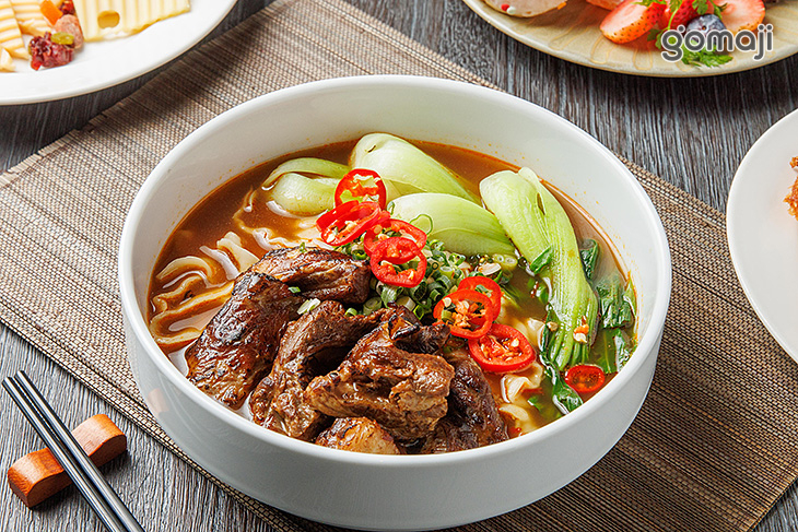 招牌炙燒風味牛肉麵