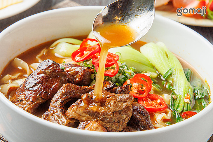 招牌炙燒風味牛肉麵