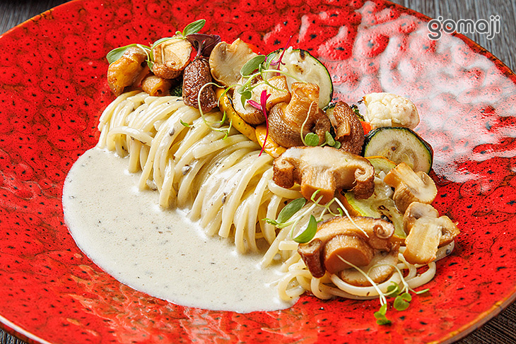 松露節瓜蔬菜義大利麵