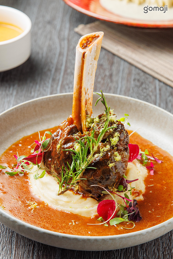 米蘭燉羊膝襯風味芋泥