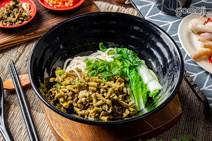 酸豆肉沫麵