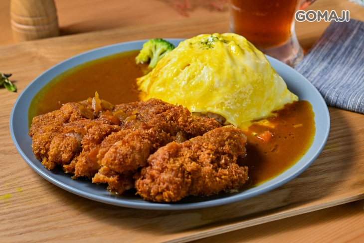 歲食職人雞排咖哩