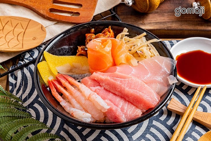 柴吉海鮮丼