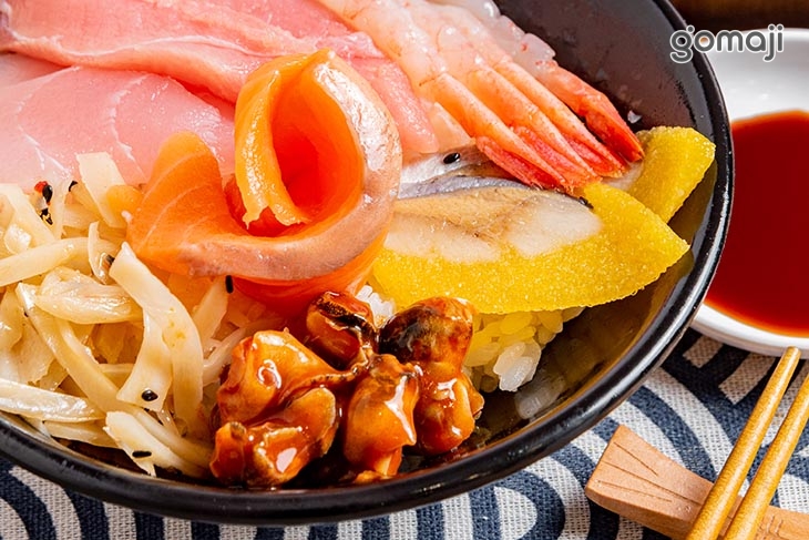 柴吉海鮮丼