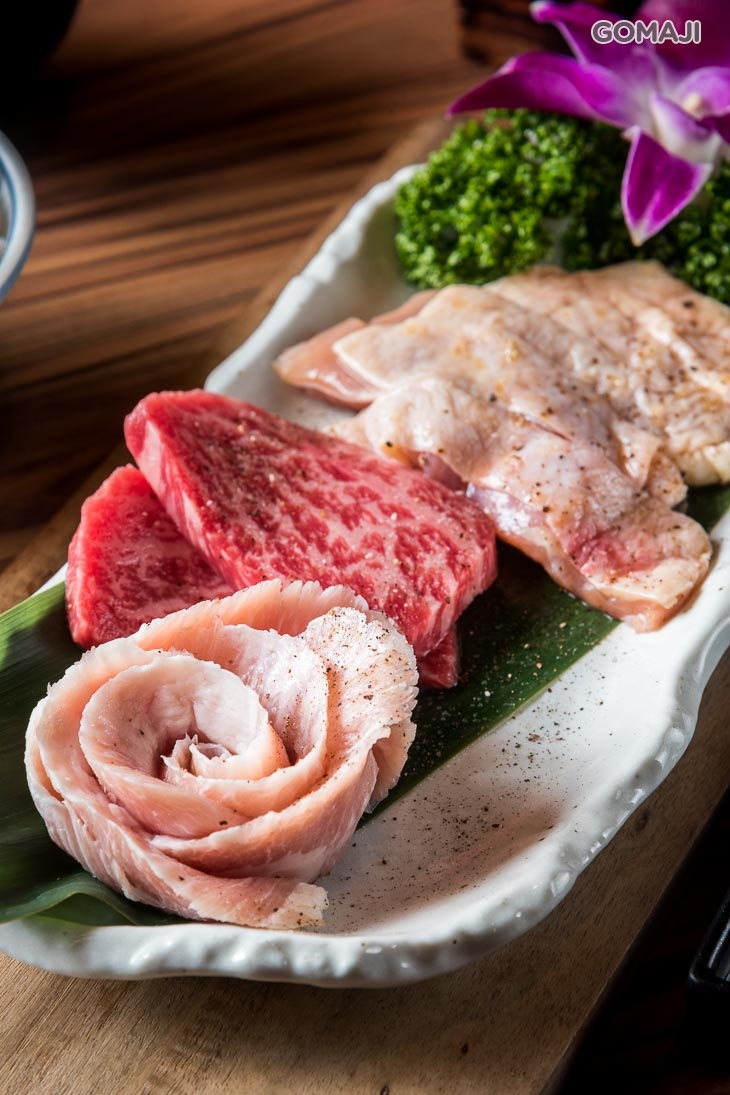 和牛特選+松坂豬+雞腿肉定食