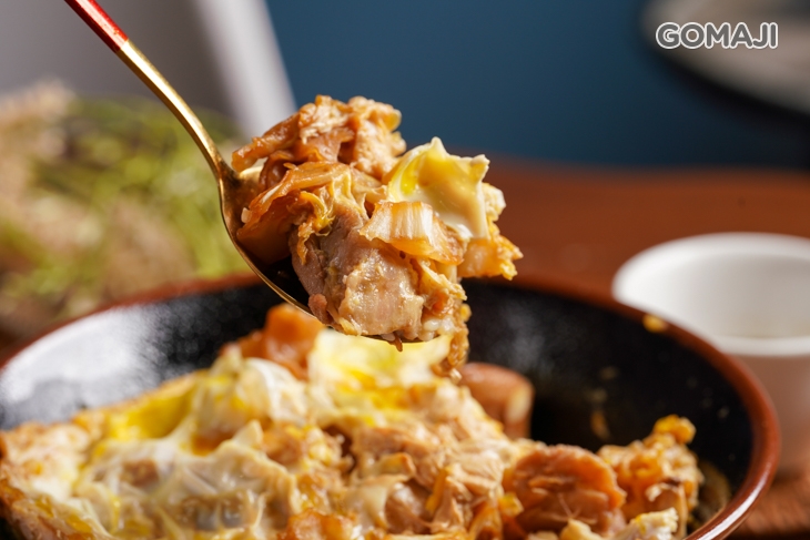 雞肉蓋飯