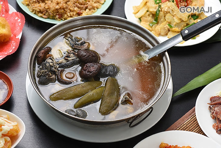 剝皮辣椒雞湯
