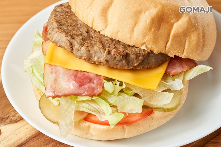 花生厚牛培根起司堡