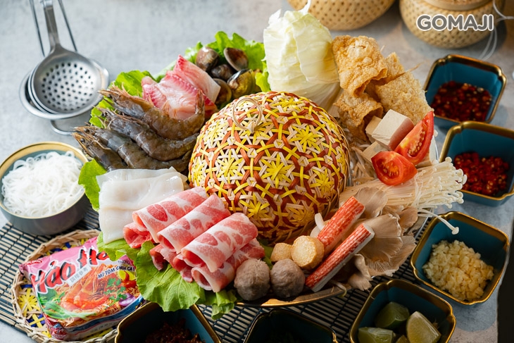 主廚特製酸辣海鮮香鍋