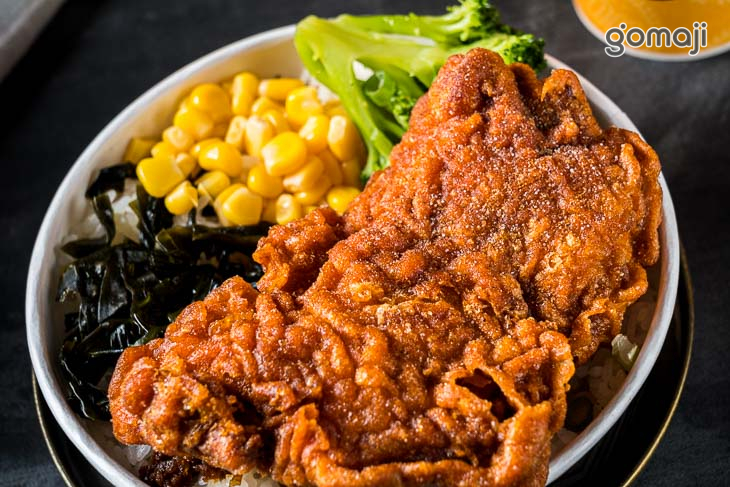 大獅蓋飯 香蔥雞腿排蓋飯