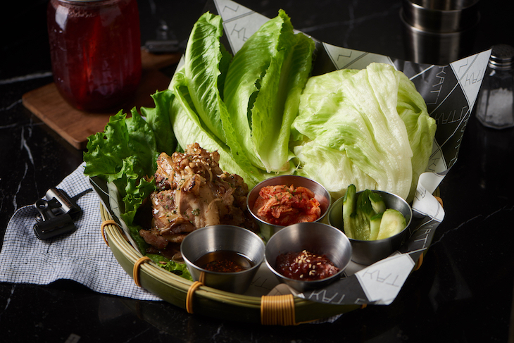 清炒豬五花包生菜