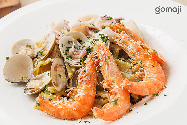 青醬海鮮義大利麵