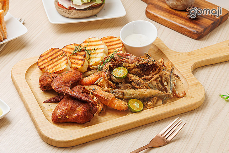 酥炸海鮮雞翅拼盤