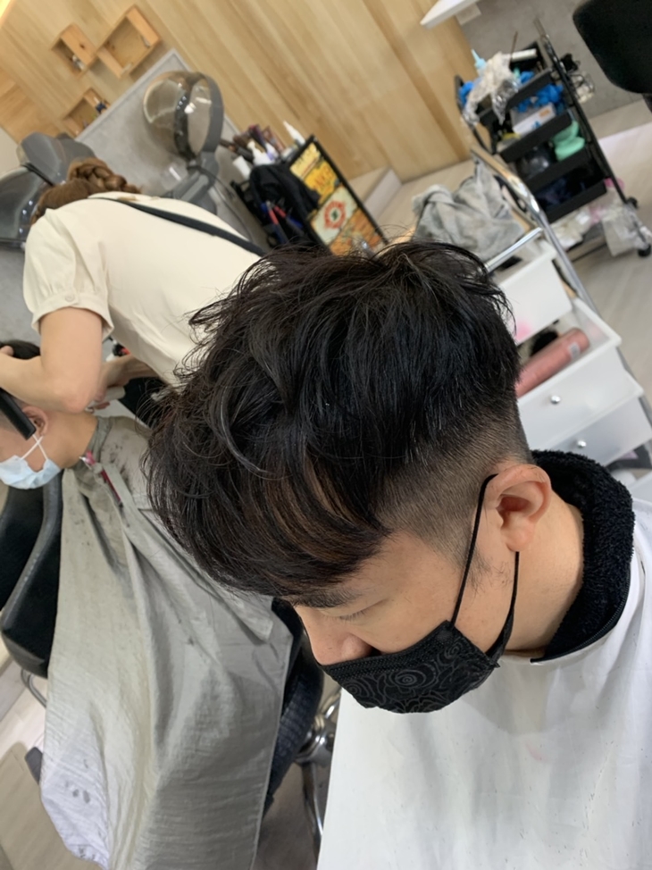 專業時尚設計剪髮