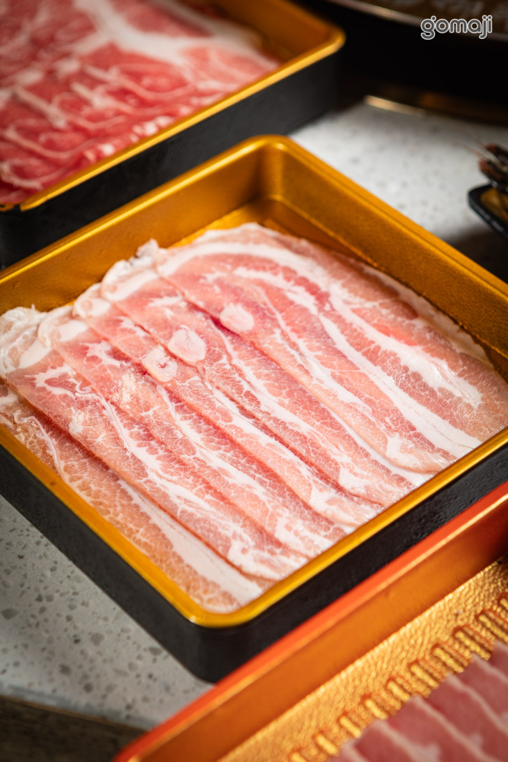 精品黃金六兩松阪豬