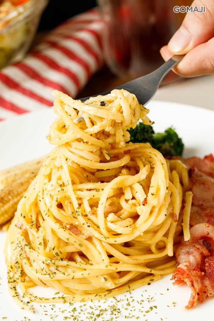 義式培根蛋奶麵