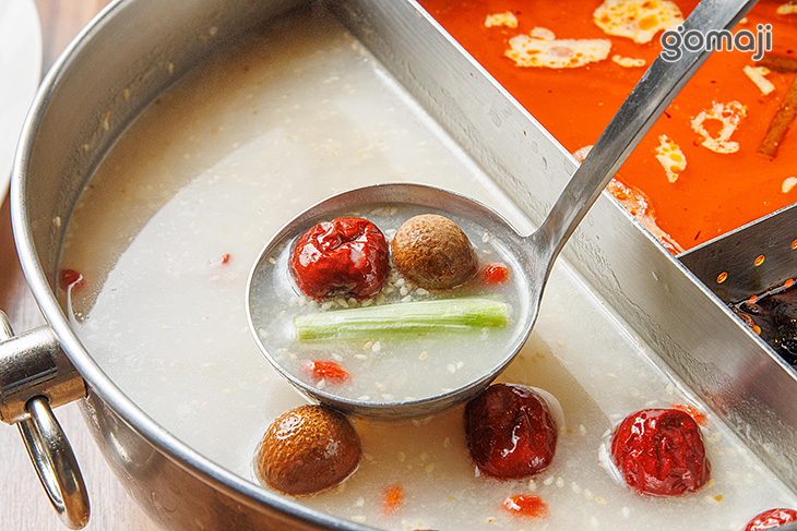 經典辣味鍋&養生白味鍋