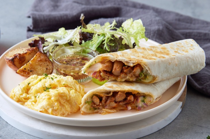 美式辣烤雞熱壓起司捲餅早午餐