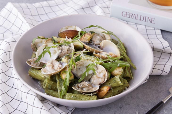 青醬奶油蛤蜊櫛瓜水管麵