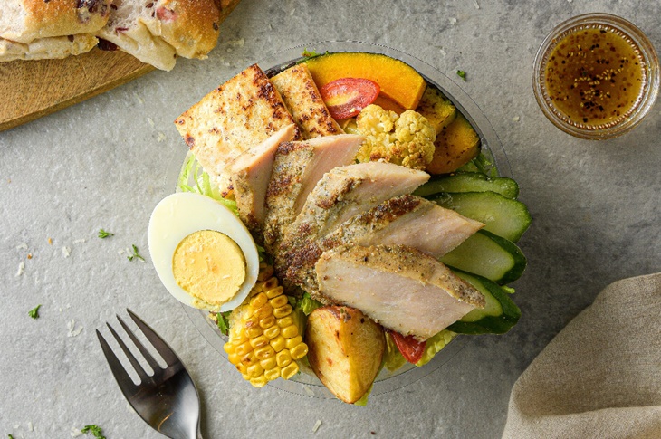 南法餽贈香草嫩雞沙拉碗