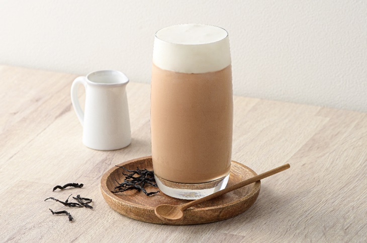 夏綠蒂花果鮮奶茶