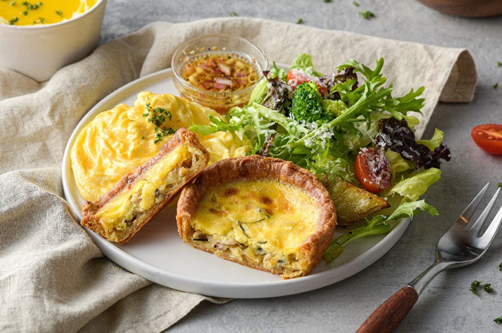 爐烤雞肉奶油蕈菇鹹派早午餐