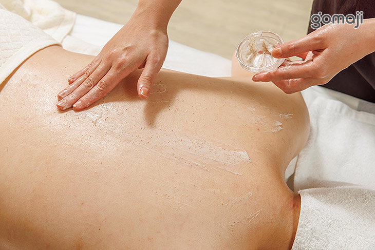 上半背部淨白去角質