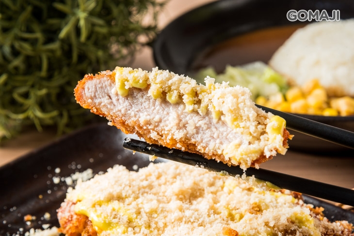日式咖哩招牌起司里脊豬排飯