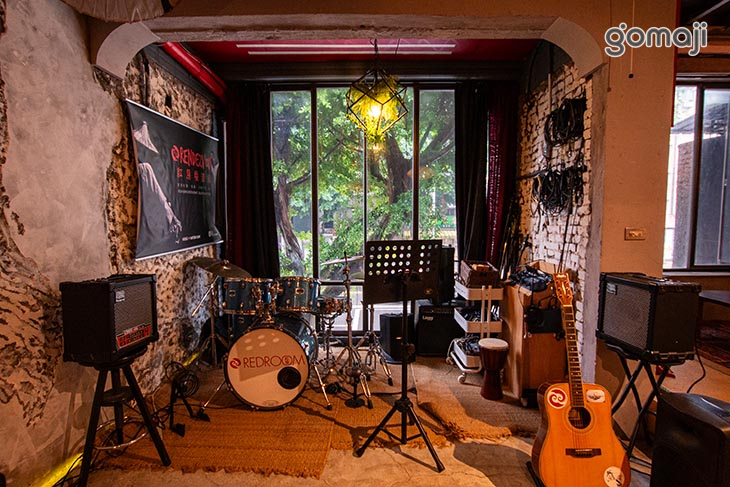 紅房餐酒館 Red Room Rendezvous